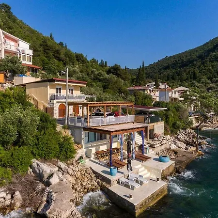 Casa Topic * בלאצ'ה